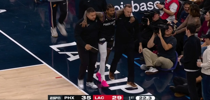 希望一切安好！杰伦·格林右腿筋不适退场，左腿筋刚刚恢复