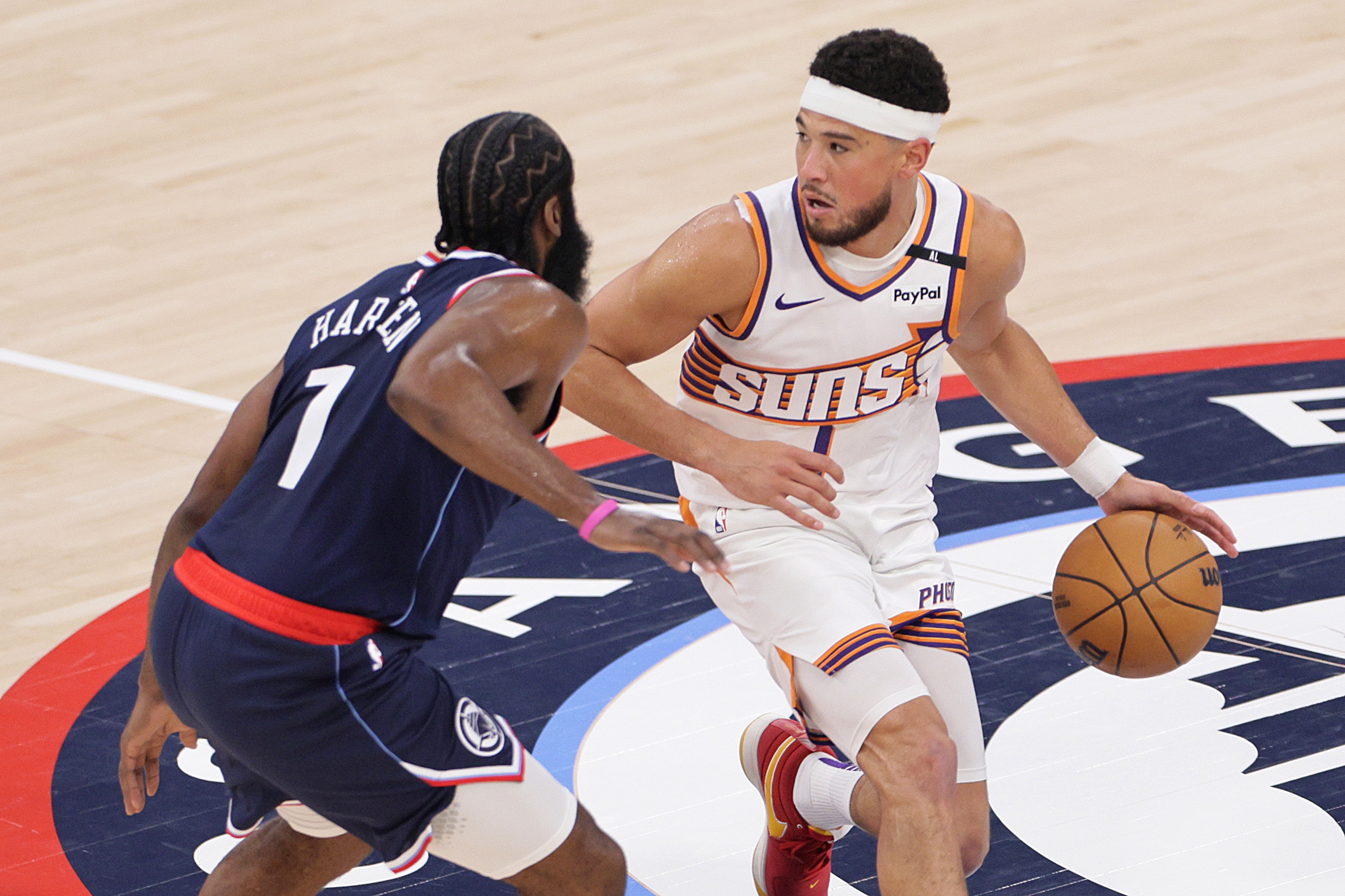 本赛季太阳与快船已对决三场，下一次交锋将于明年二月再续