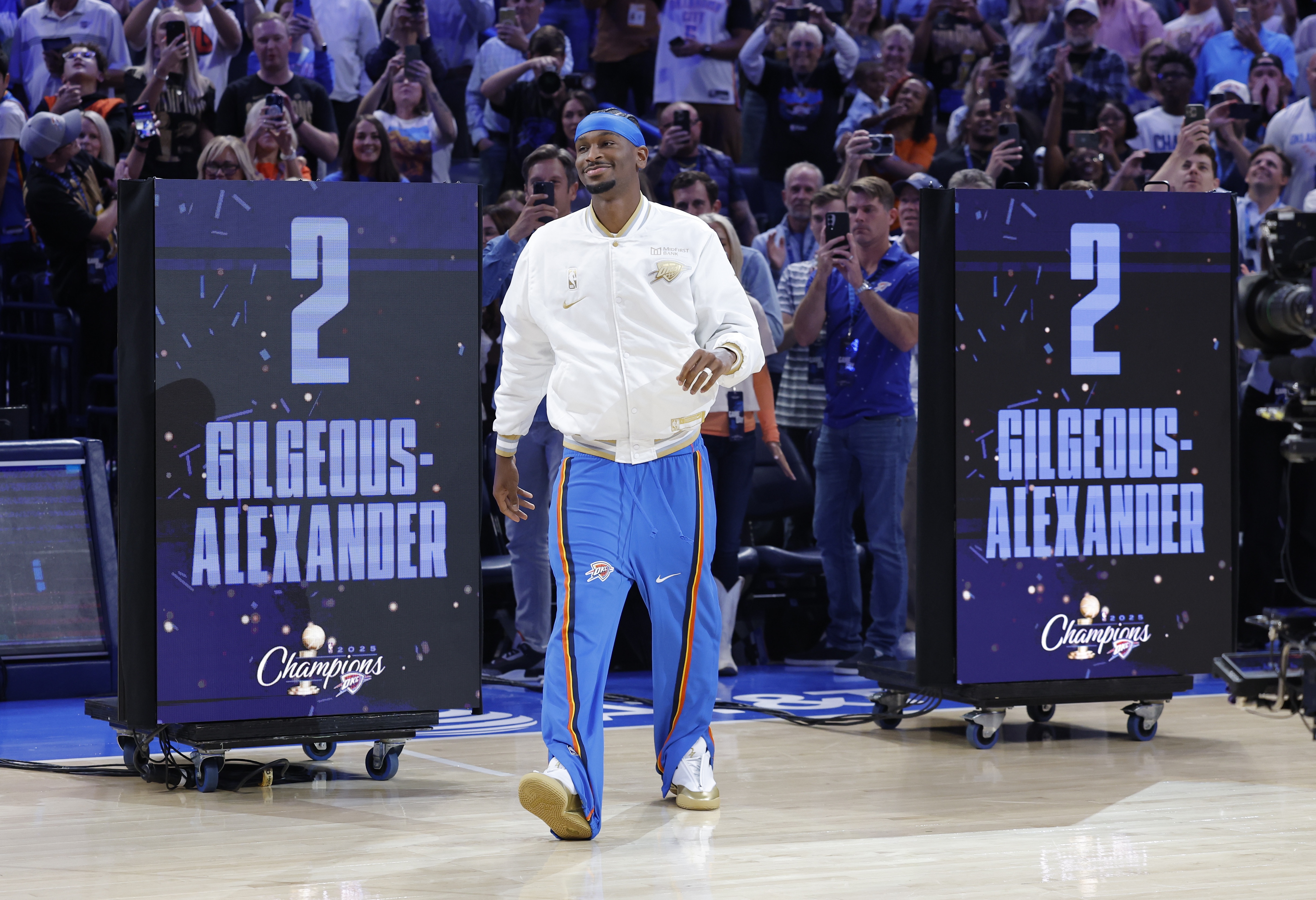 亚历山大居首，字母哥次席，文班亚马列第四，东契奇位列第五