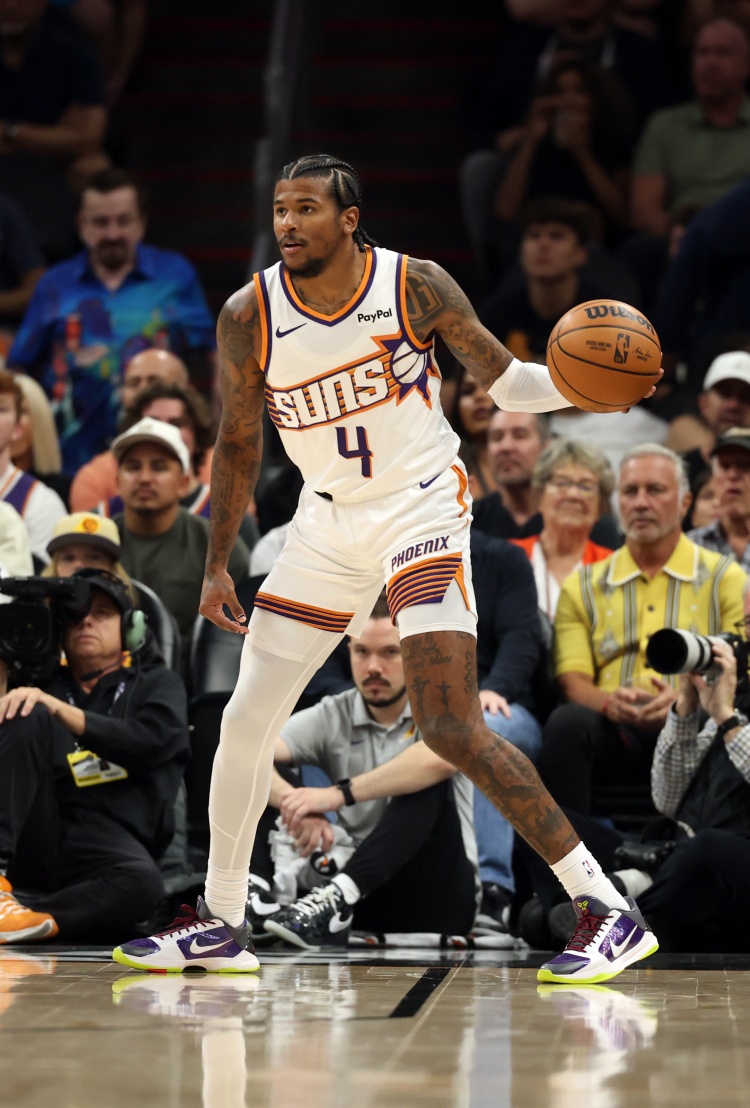 杰伦·格林训练营拉伤右腿筋，中国行期间伤势加重