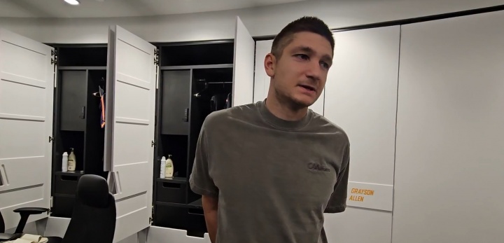 终场前10秒且仅差1分，这时吹技术犯规确实罕见