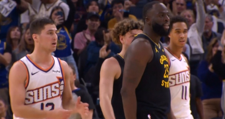 追梦现场爆发冲突！推搡吉莱斯皮并挑衅裁判遭驱逐