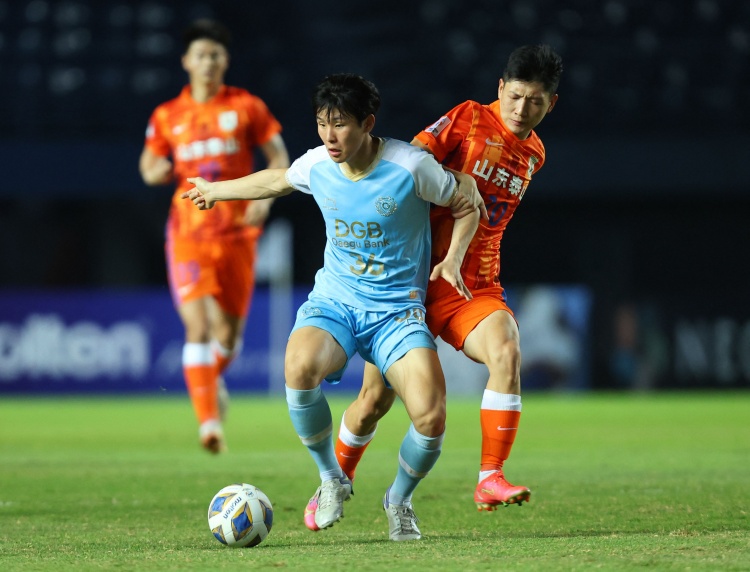 卢永涛或以自由身份加入上海海港，山东泰山将获得青训培养补偿