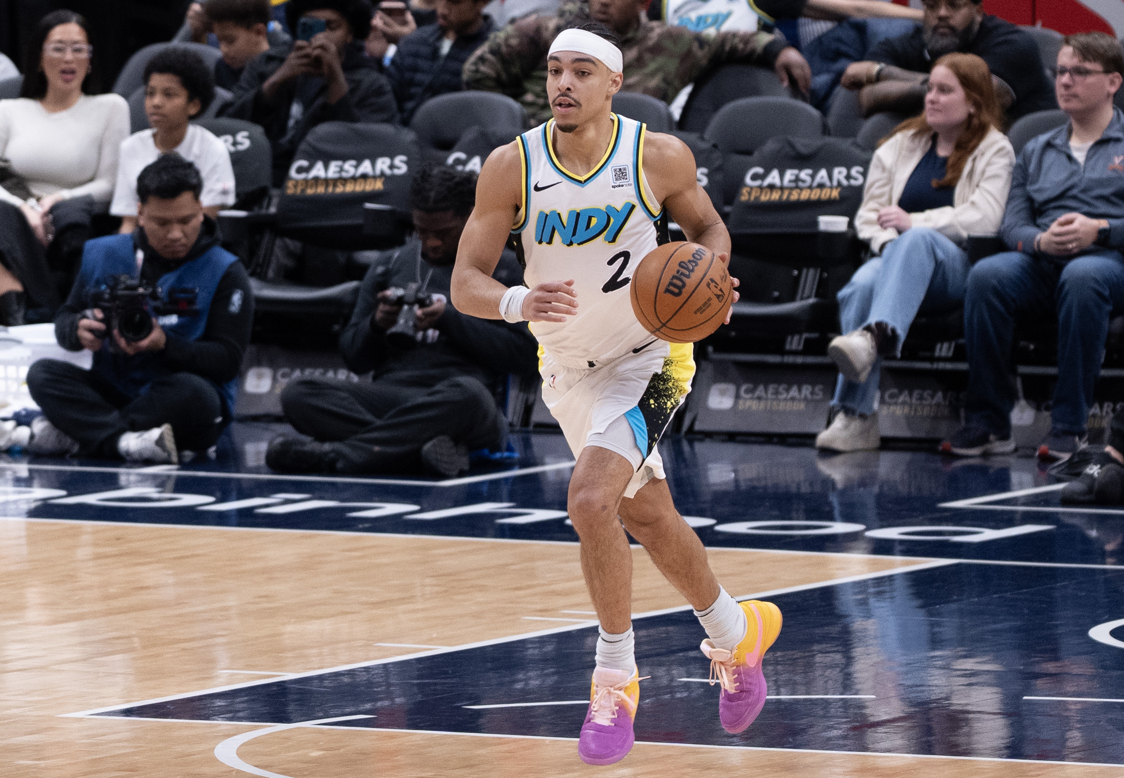 心态彻底失衡！内姆哈德三节11投全失颗粒无收 三分6投不中&正负值-22全场最低