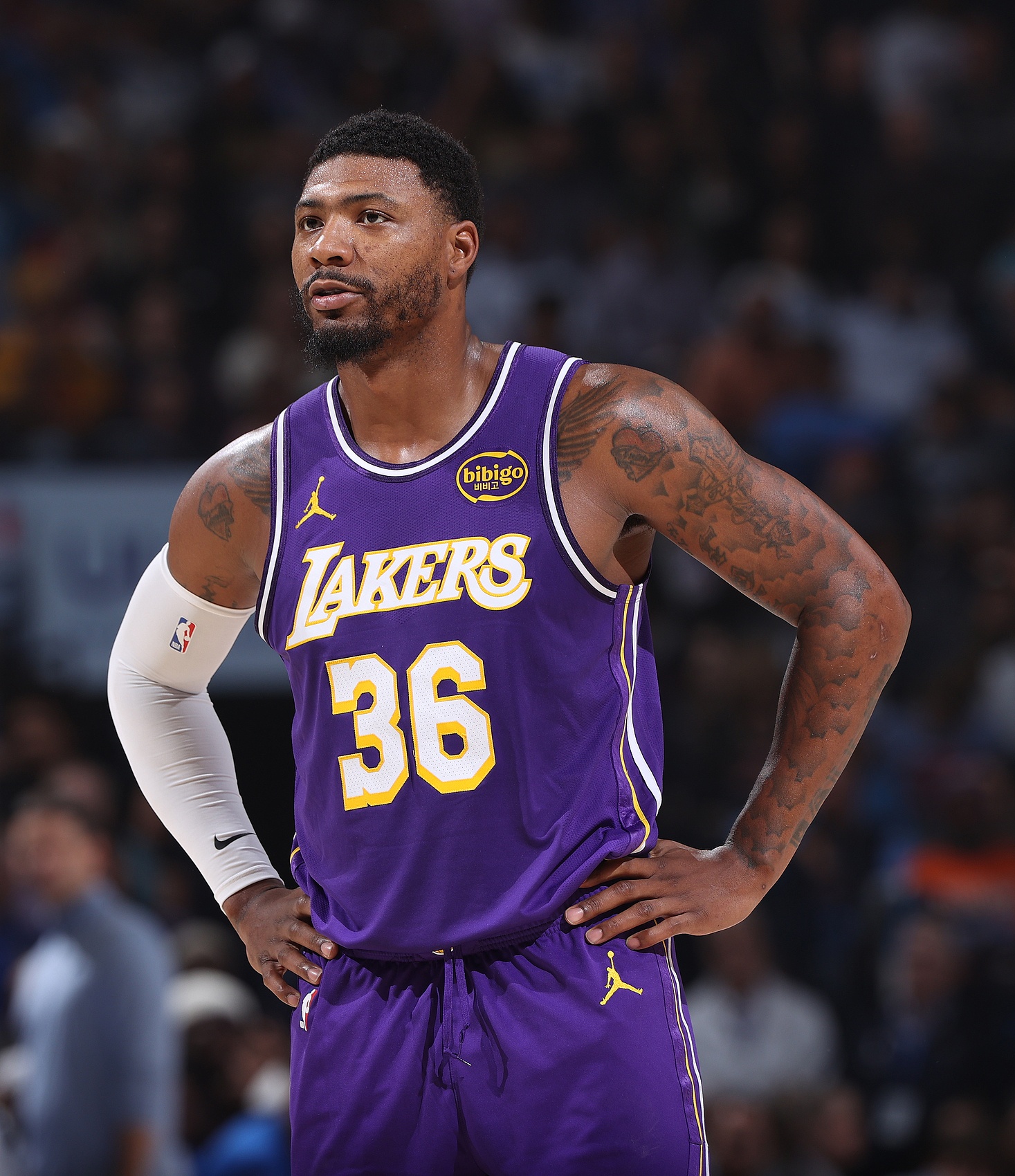 险遭“罪名”，斯玛特末节鲁莽犯规送罚球+关键进攻被盖帽，全场仅得8分6助