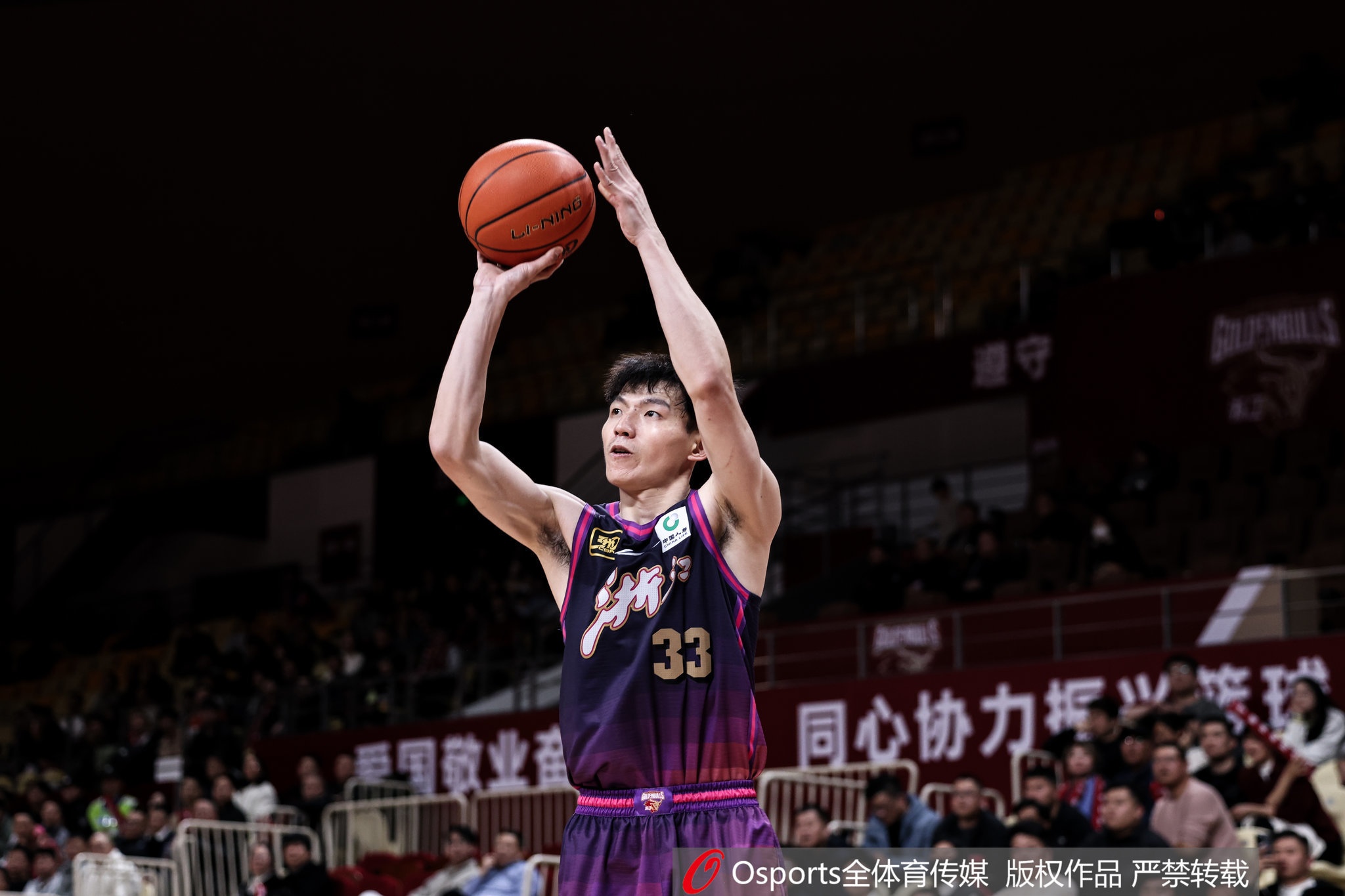 直播吧：吴前大概率将与浙江续签顶薪合同，下赛季兼任球员与助教，未来有望接任主帅职务